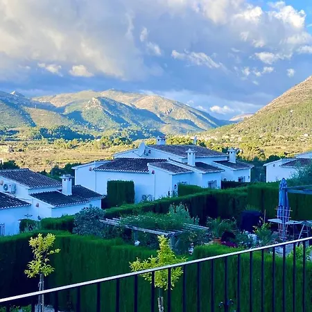 Stunning Mountain Views! Private With Fabulous Communal Pool! Holiday home Murla