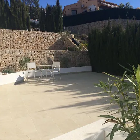 Holiday home Stunning Mountain Views! Private With Fabulous Communal Pool! *