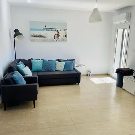 Stunning Mountain Views! Private With Fabulous Communal Pool! * Murla