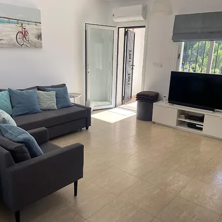 Stunning Mountain Views! Private With Fabulous Communal Pool! * Murla