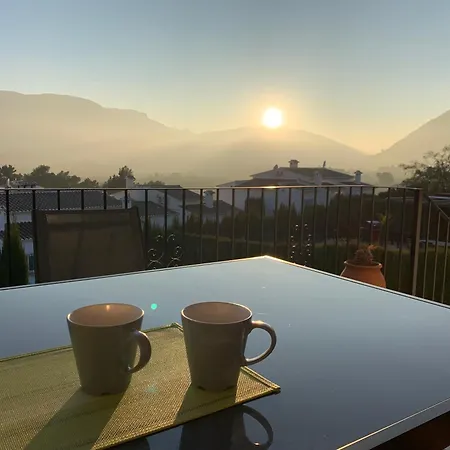 Holiday home Stunning Mountain Views! Private With Fabulous Communal Pool! *