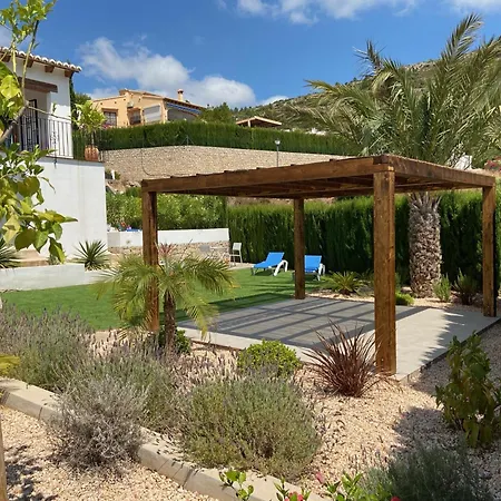 Stunning Mountain Views! Private With Fabulous Communal Pool! Murla